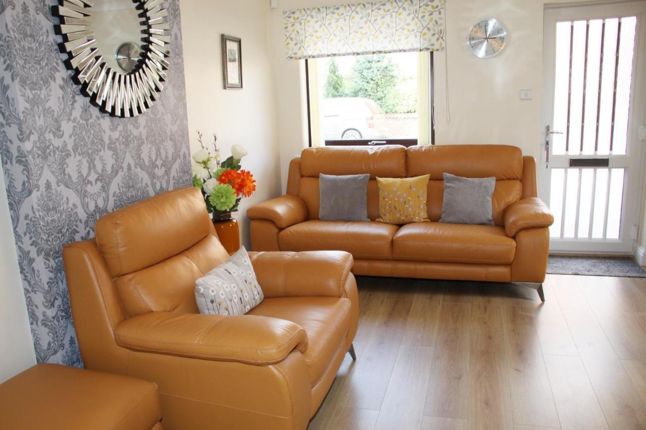 City Centre Town House With Riverside Views And Free Parking 1Bak York Exterior foto